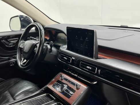 Used 2022 Lincoln Aviator Reserve w/ Equipment Group 201A AWD/4WD image 22