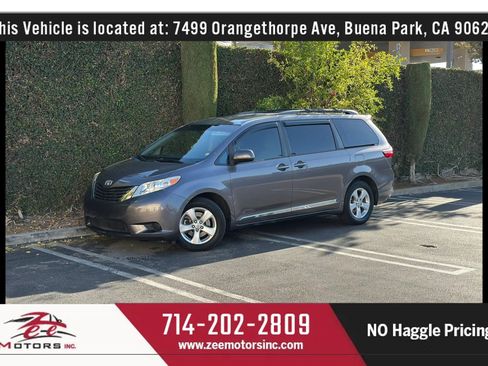 Used 2015 Toyota Sienna LE FWD image 14