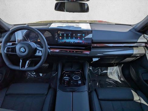 New 2027 BMW 540i xDrive w/ M Sport Package AWD/4WD image 16