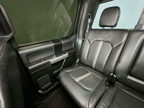 Used 2019 Ford F150 Platinum w/ Equipment Group 701A Luxury AWD/4WD image 12