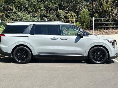 Used 2026 Kia Carnival SX Prestige FWD image 6