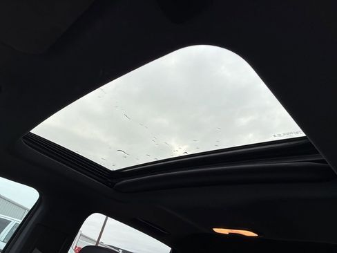 Used 2024 Chevrolet Colorado Z71 w/ Z71 Convenience Package 2 image 15