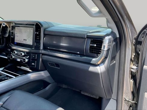Used 2025 Ford F250 Lariat w/ Tremor Off-Road Package AWD/4WD image 17