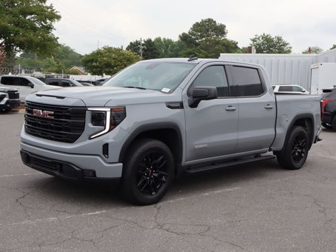 Used 2024 GMC Sierra 1500 Elevation AWD/4WD image 5