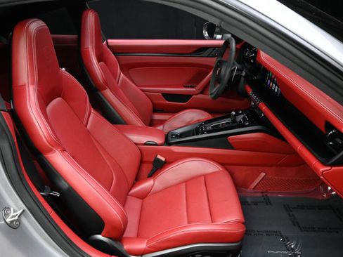 Used 2022 Porsche 911 Carrera 4 GTS image 64
