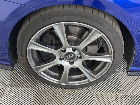 Used 2018 Volkswagen Golf R 4-Door AWD/4WD image 8