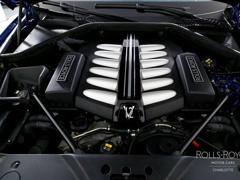 Used 2019 Rolls-Royce Wraith image 27