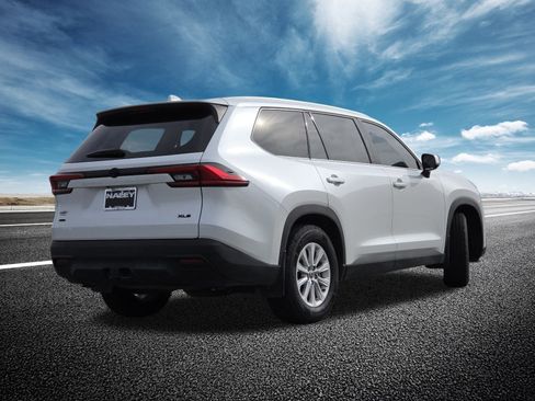 Used 2024 Toyota Grand Highlander AWD image 22