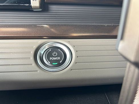 Used 2025 GMC Hummer EV 3X AWD/4WD image 32