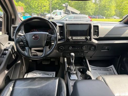 Used 2022 Nissan Frontier PRO-4X w/ Pro-4X Premium Package AWD/4WD image 13