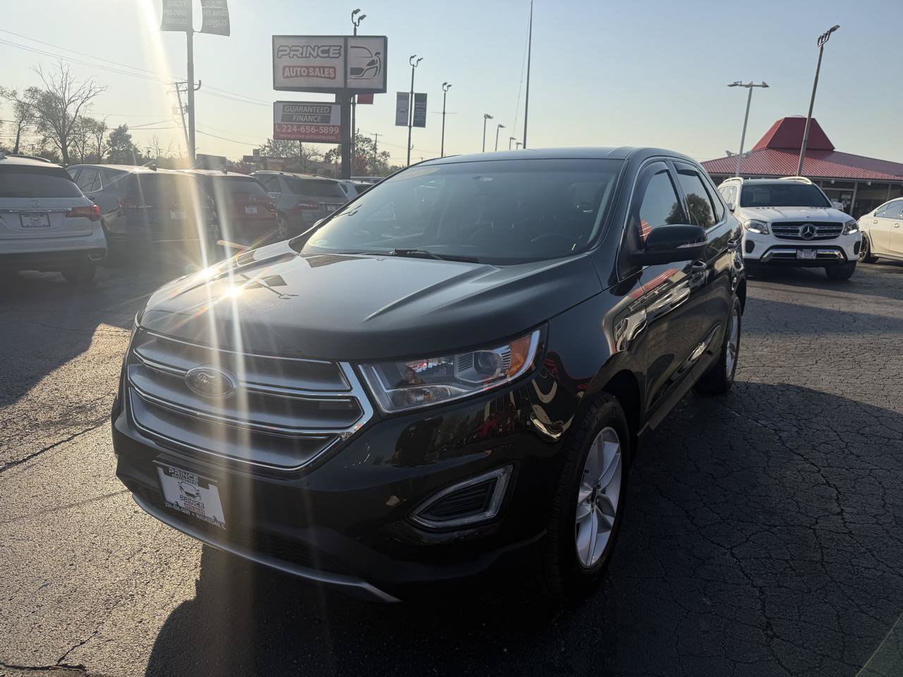 Used 2017 Ford Edge SEL w/ Equipment Group 201A AWD/4WD image 3