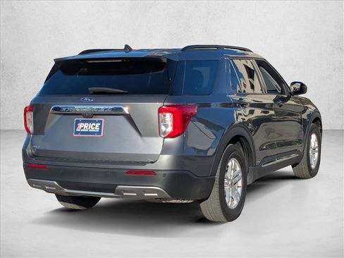 Certified 2022 Ford Explorer XLT w/ Equipment Group 202A image 5