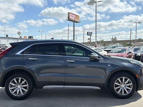 Used 2021 Cadillac XT4 Premium Luxury image 6