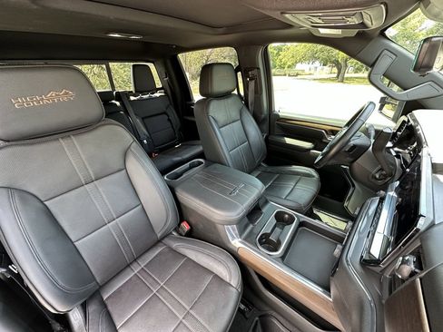 Used 2024 Chevrolet Silverado 3500 High Country w/ High Country Premium Package image 12