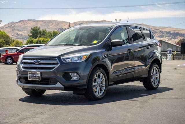 Used 2019 Ford Escape SE FWD image 36