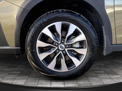 Certified 2025 Subaru Outback Limited image 8