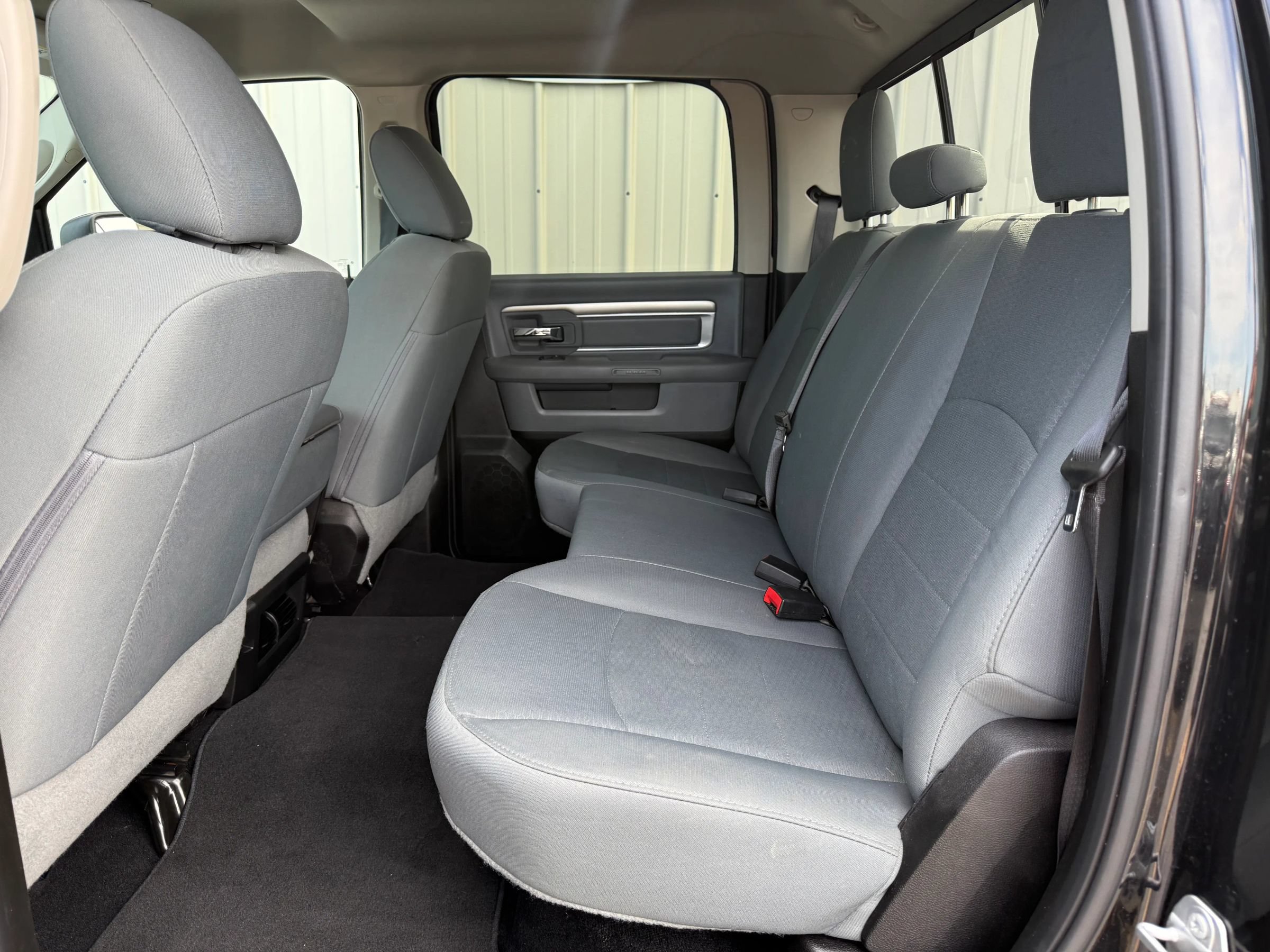 Used 2018 RAM 2500 SLT AWD/4WD image 28