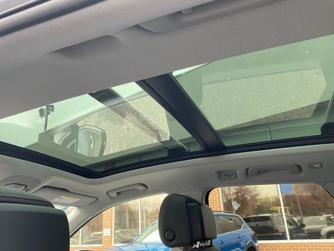 Used 2023 Audi Q5 2.0T Premium w/ Convenience Package image 23