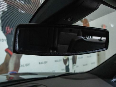 Used 2021 Chevrolet Tahoe Z71 w/ Luxury Package image 12