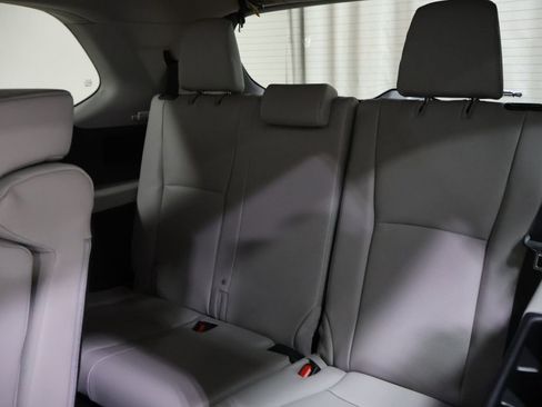 New 2026 Toyota Grand Highlander AWD image 12