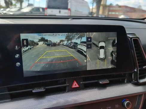 Used 2023 Kia Sportage SX image 17