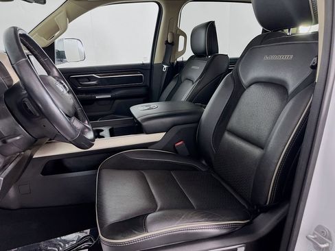 Used 2019 RAM 1500 Laramie AWD/4WD image 28