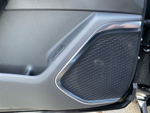 New 2026 GMC Acadia Denali Ultimate w/ LPO, Floor Liner Package image 28