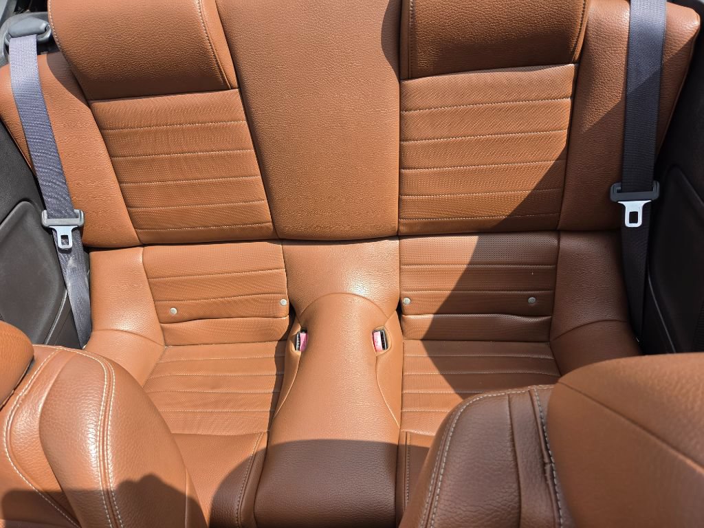 Used 2010 Ford Mustang Convertible RWD image 21
