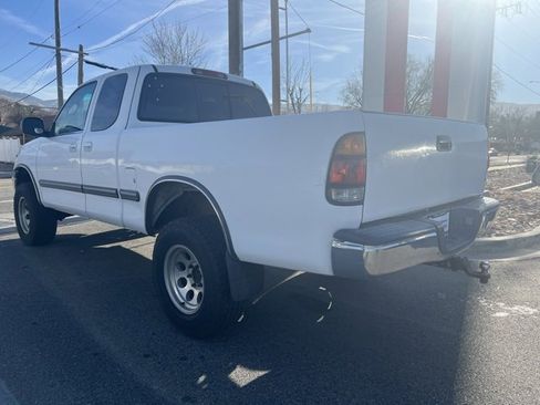 Used 2000 Toyota Tundra SR5 image 5