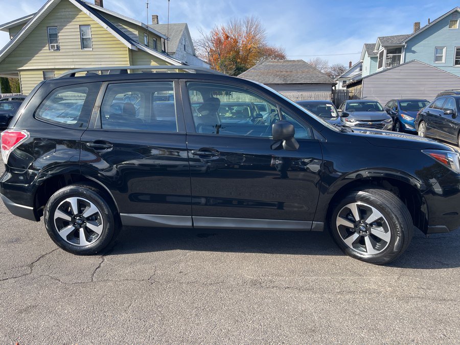 Used 2018 Subaru Forester 2.5i w/ Alloy Wheel Package AWD/4WD image 4