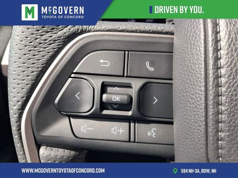 Used 2025 Toyota Tacoma TRD Sport AWD/4WD image 22