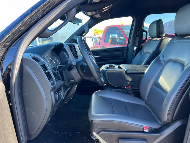 Used 2025 RAM 1500 Tradesman AWD/4WD image 3