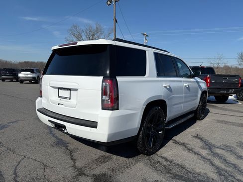 Used 2017 GMC Yukon SLT w/ Enhanced Security Package image 6