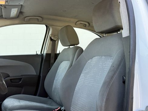 Used 2020 Chevrolet Sonic LS image 14