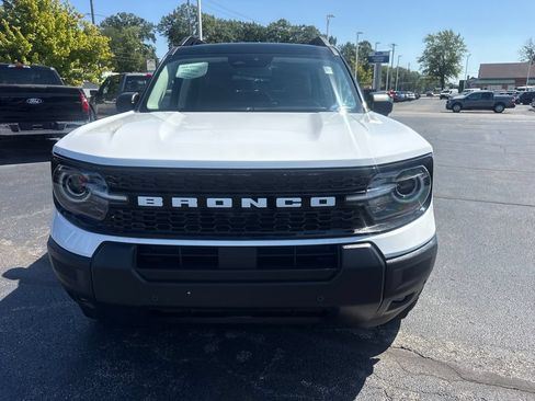 Used 2025 Ford Bronco Sport Outer Banks w/ Outer Banks Tech Package+ AWD/4WD image 3