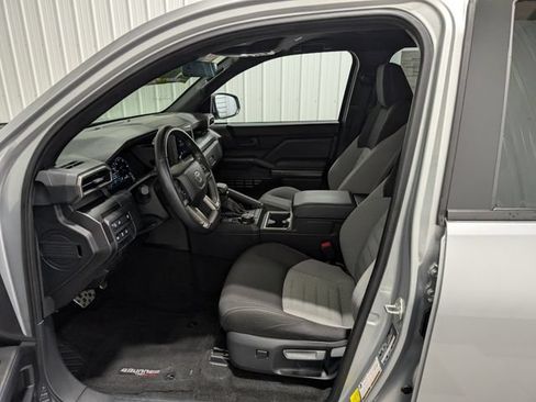 Used 2025 Toyota 4Runner TRD Sport AWD/4WD image 14