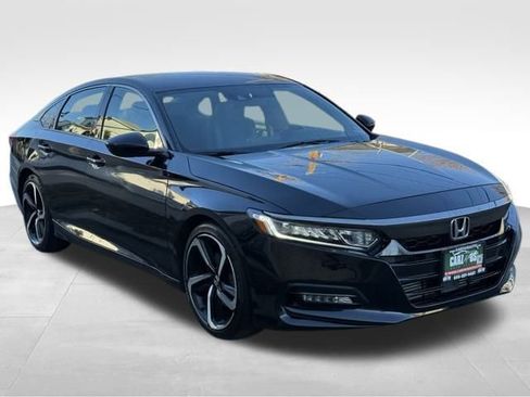 Used 2019 Honda Accord Sport image 3
