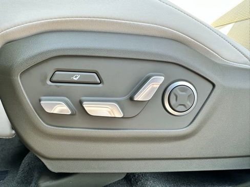 New 2025 Hyundai Santa Fe Calligraphy AWD/4WD image 10