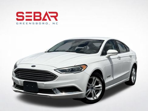 Used 2018 Ford Fusion SE w/ Equipment Group 602A FWD image 1