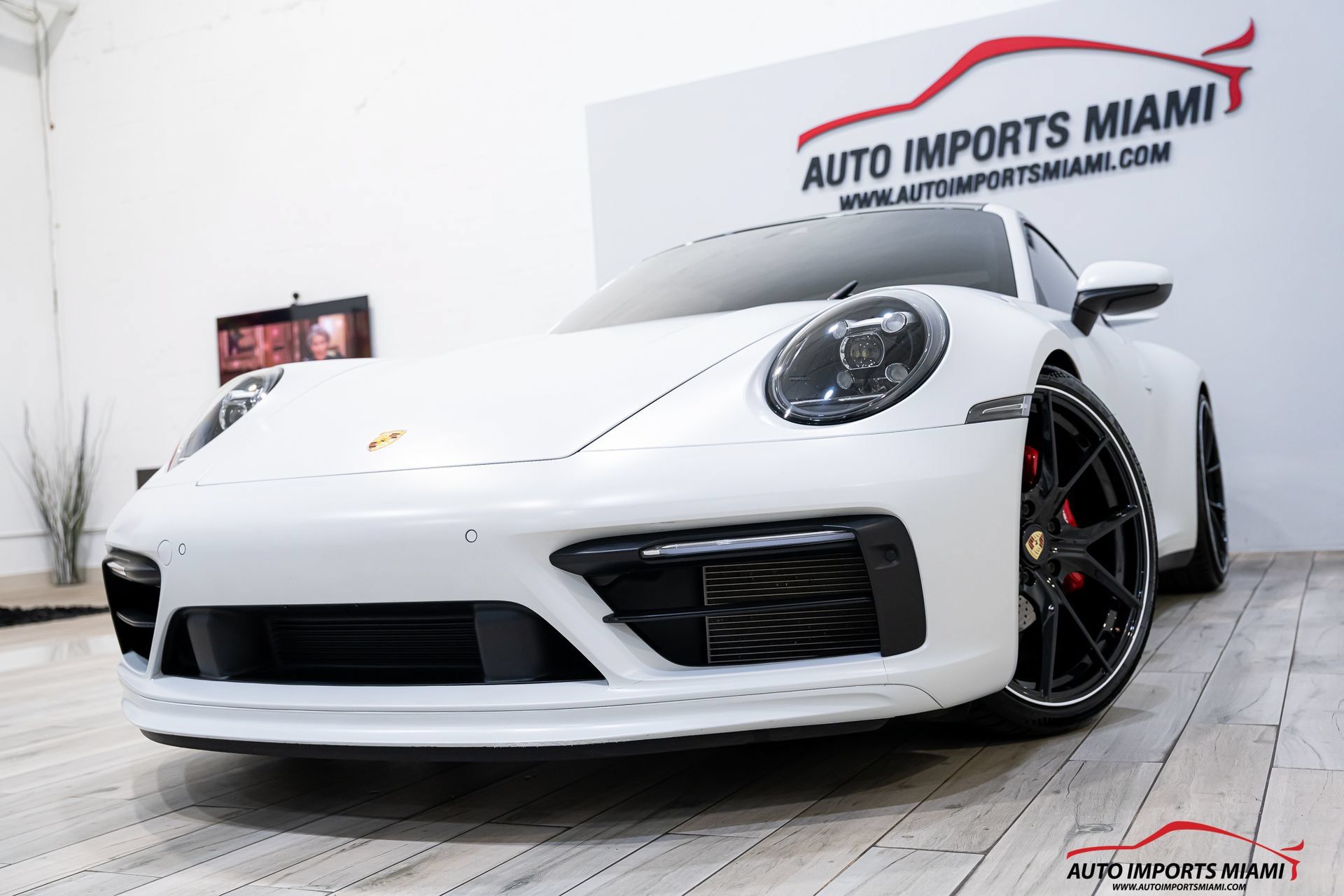 Used 2021 Porsche 911 Carrera RWD image 2