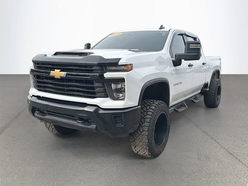 Used 2024 Chevrolet Silverado 2500 W/T w/ WT Convenience Package image 9