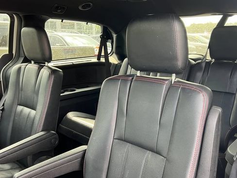 Used 2017 Dodge Grand Caravan GT FWD image 4