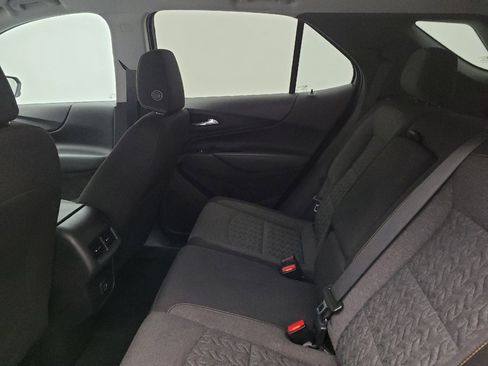 Used 2022 Chevrolet Equinox LT FWD image 18