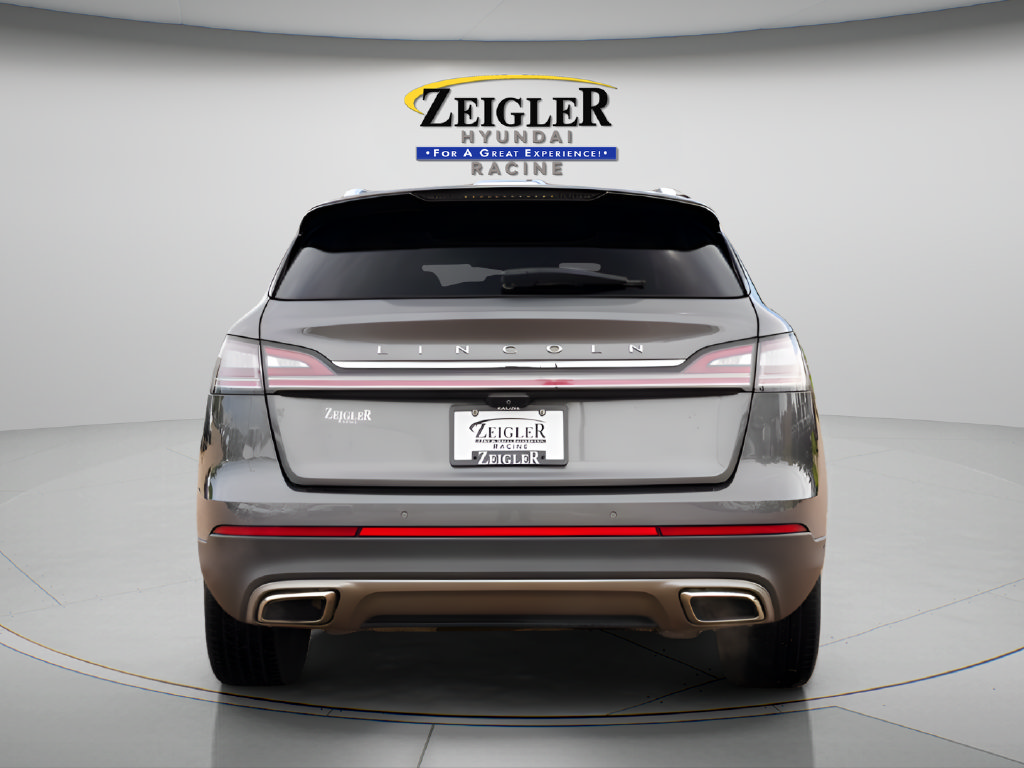 Used 2023 Lincoln Nautilus Reserve AWD/4WD image 6