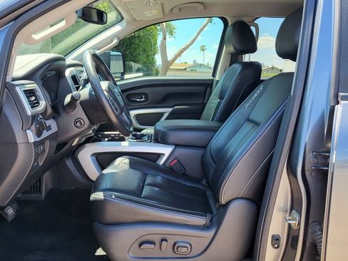 Used 2016 Nissan Titan SV AWD/4WD image 25