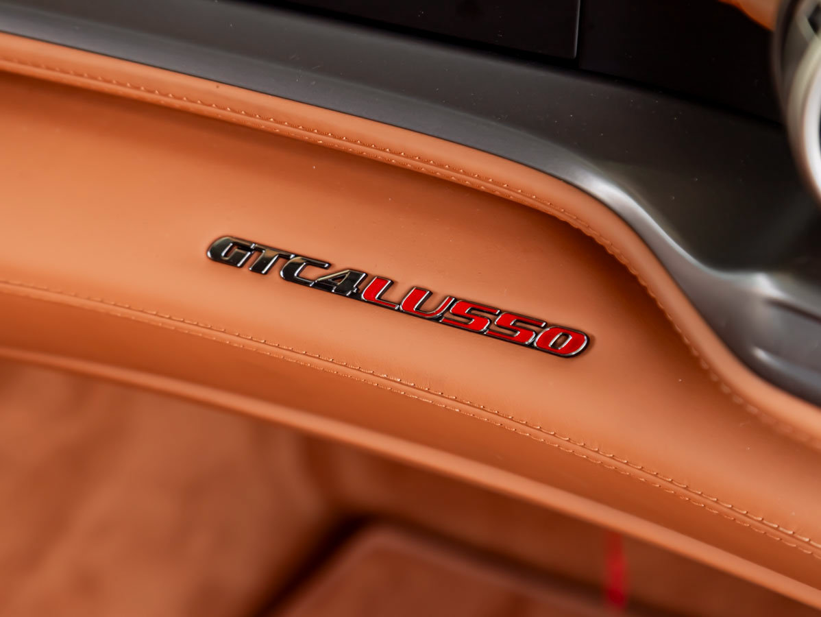 Used 2019 Ferrari GTC4Lusso AWD/4WD image 42