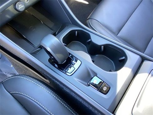 New 2026 Volvo XC40 B5 Core image 23