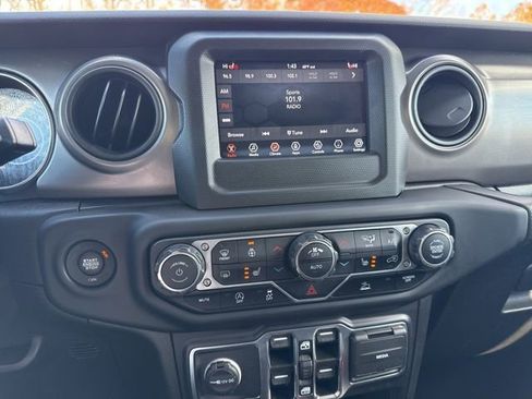 Used 2021 Jeep Wrangler Unlimited Sport image 5