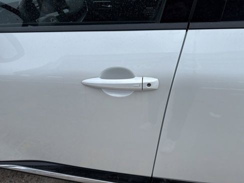 New 2026 Nissan Rogue Platinum image 11