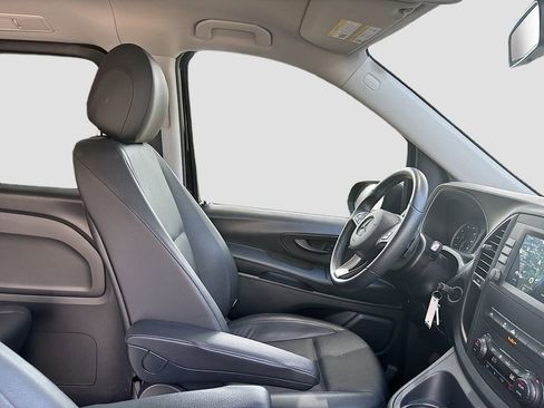 Used 2023 Mercedes-Benz Metris Passenger image 28